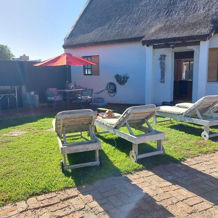 Starfish Accommodation Struisbaai Exterior photo