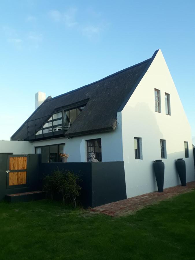 Starfish Accommodation Struisbaai Exterior photo